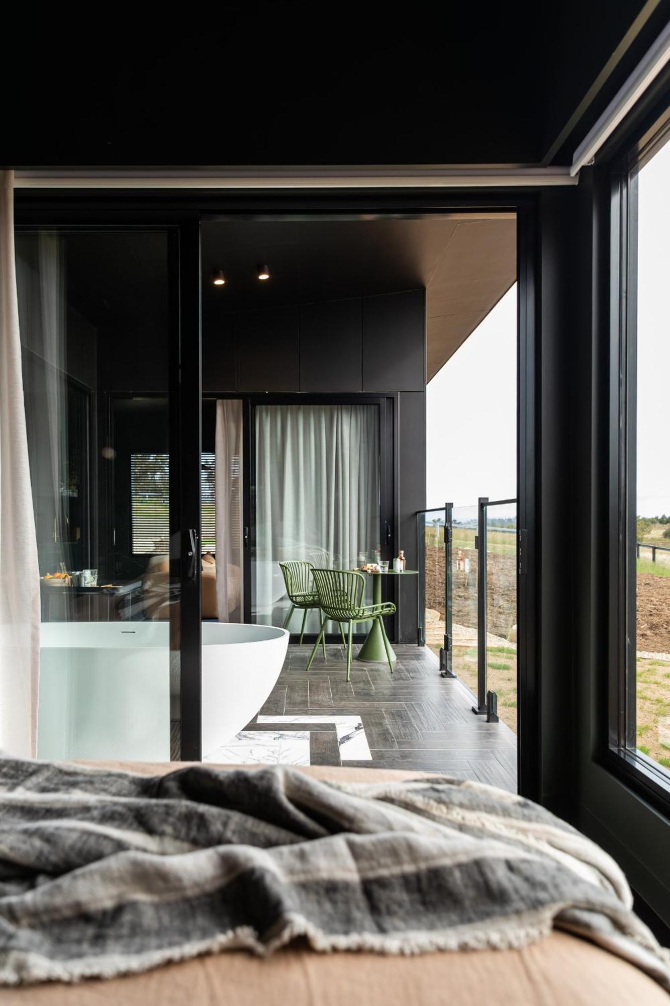 Wherewithal Luxury Suites Carlton Exterior foto